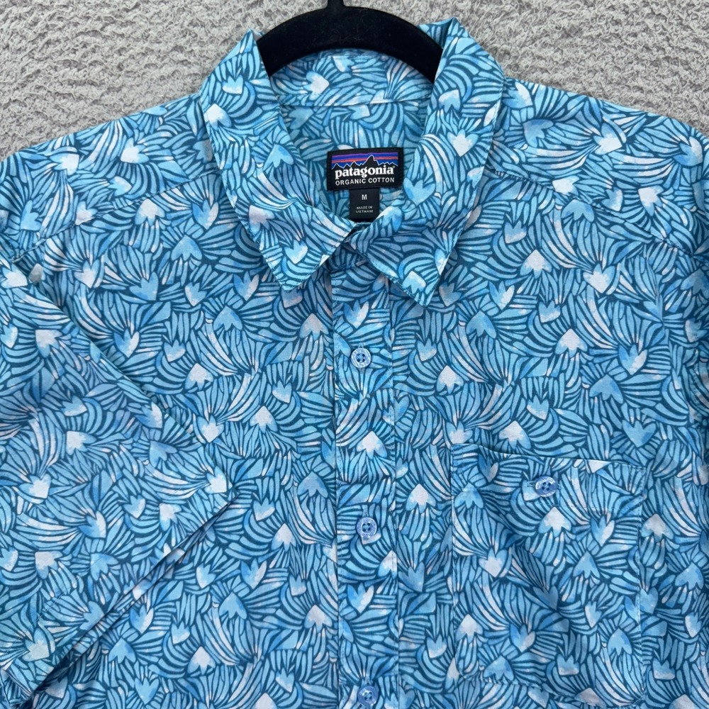 Patagonia Shirt Mens M Blue Organic Cotton Short Sleeve Button Outdoor Hiking